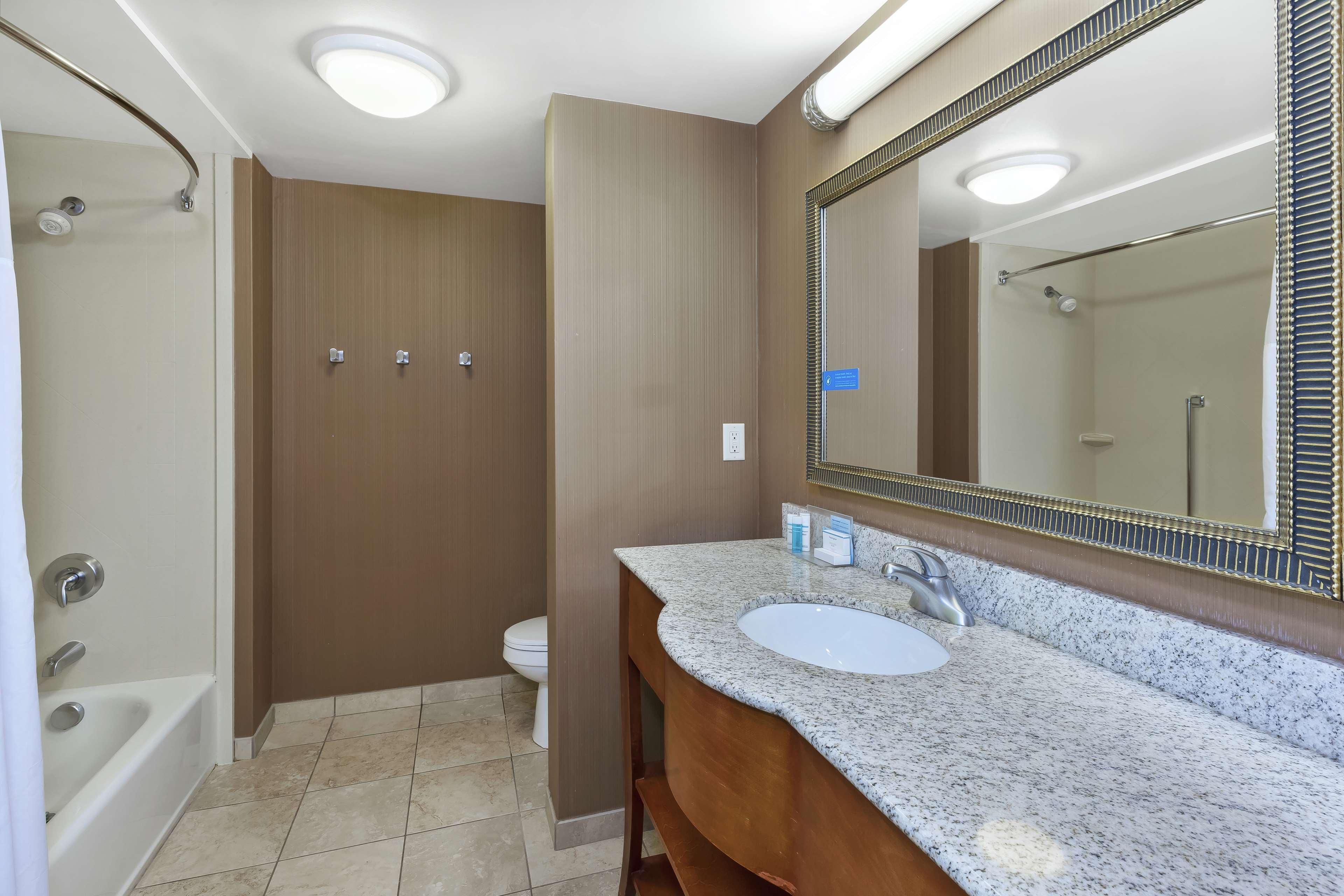 Hampton Inn & Suites Grand Rapids-Airport 28Th St Cascade Extérieur photo