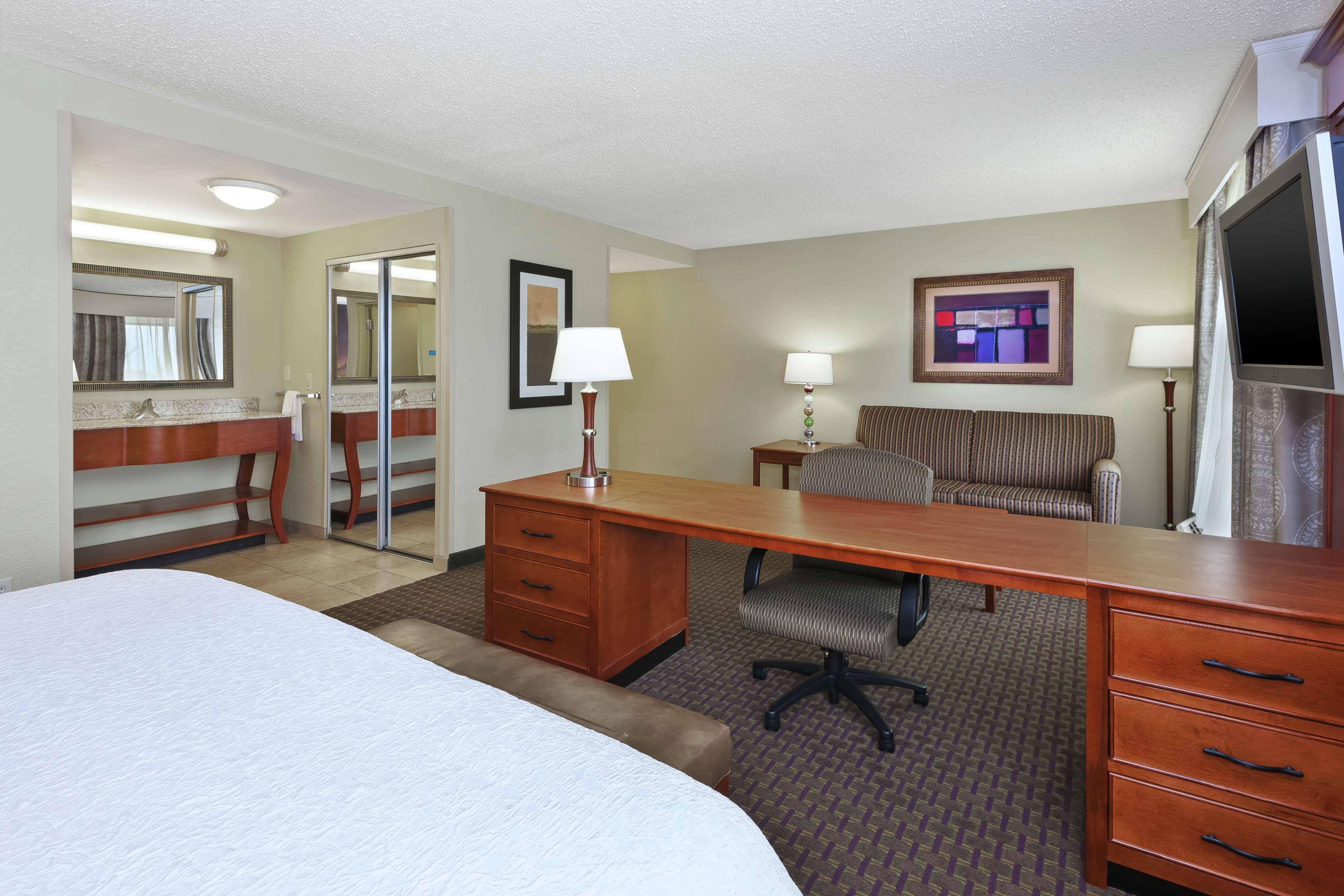 Hampton Inn & Suites Grand Rapids-Airport 28Th St Cascade Extérieur photo