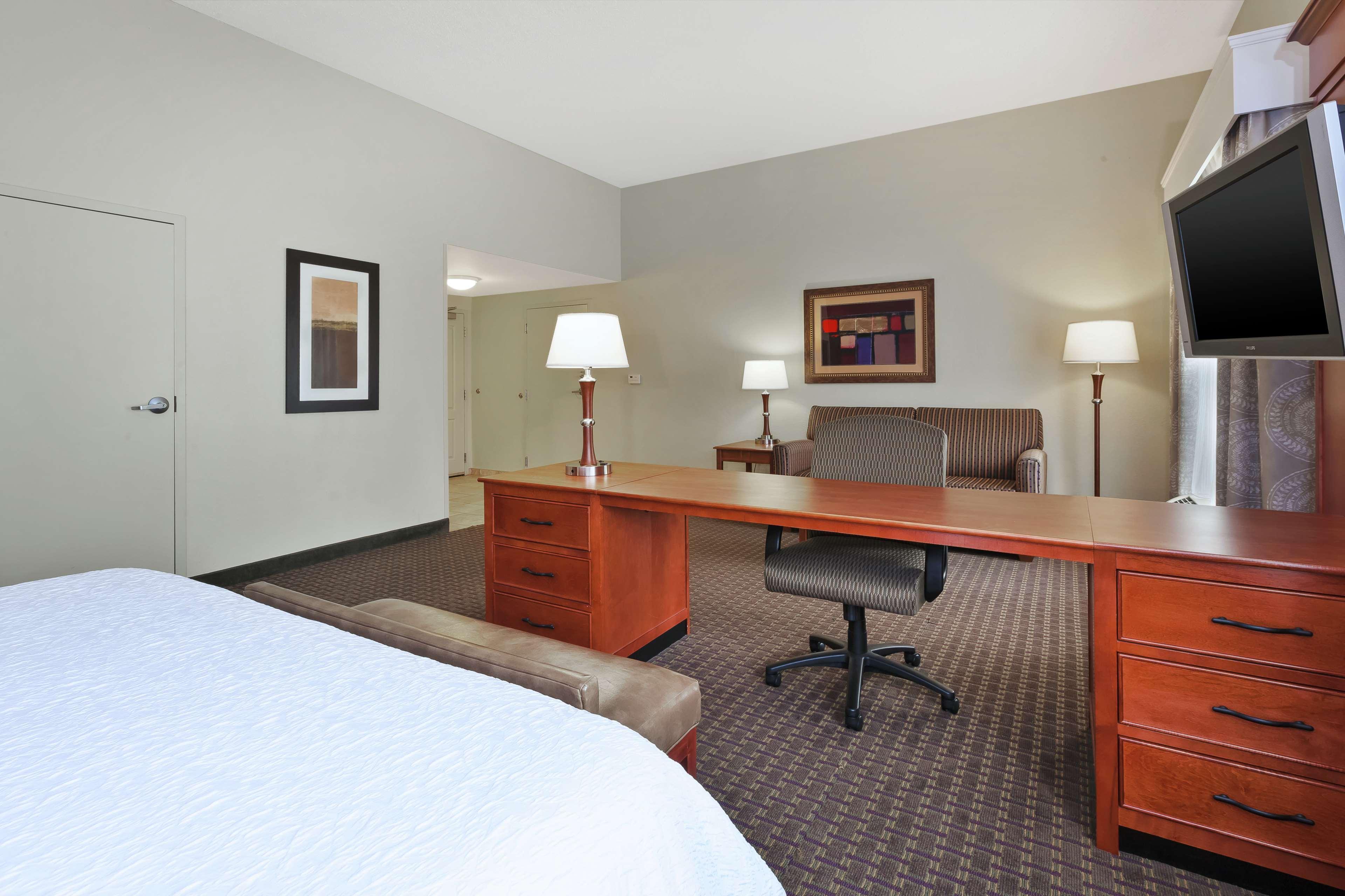 Hampton Inn & Suites Grand Rapids-Airport 28Th St Cascade Extérieur photo