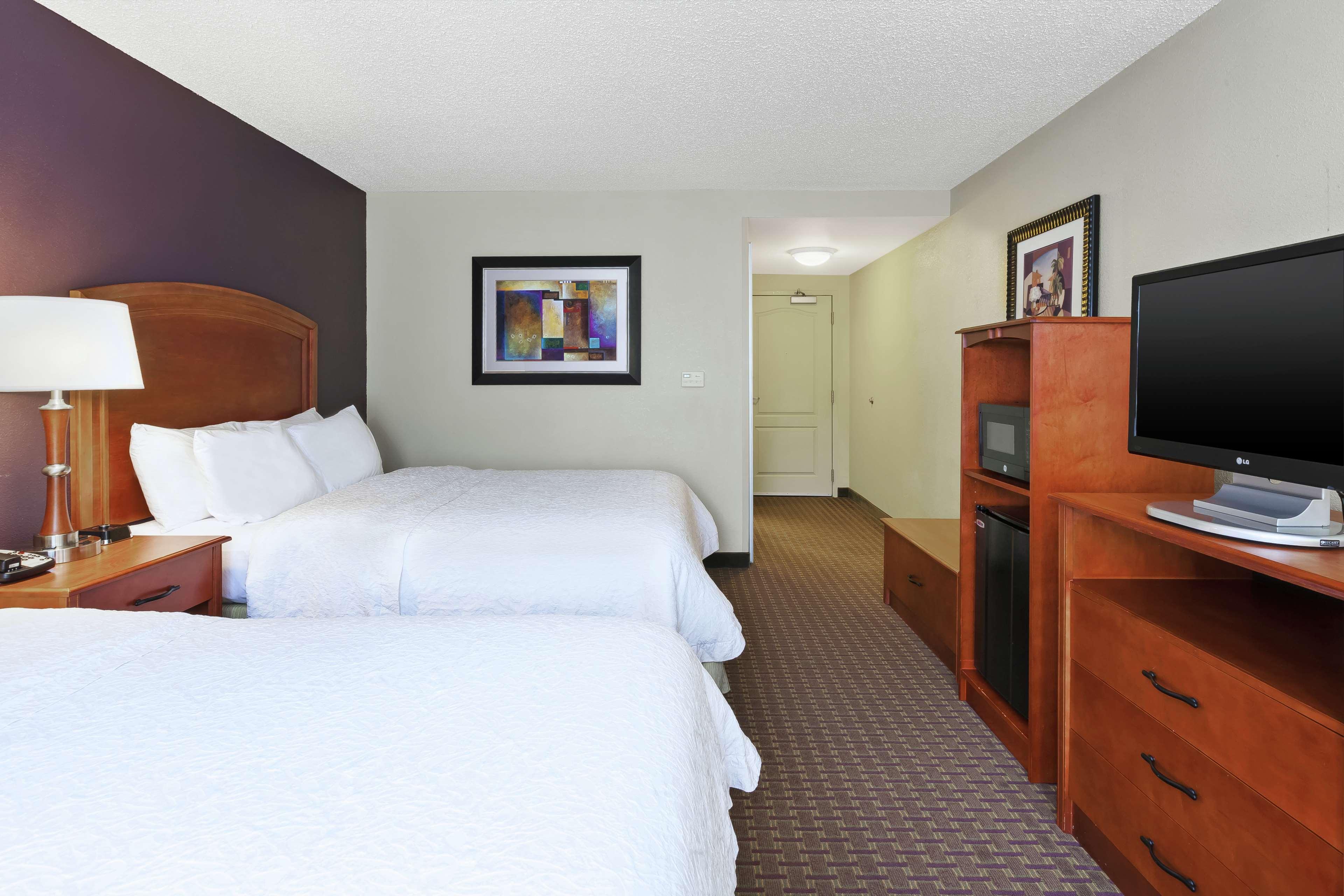 Hampton Inn & Suites Grand Rapids-Airport 28Th St Cascade Extérieur photo