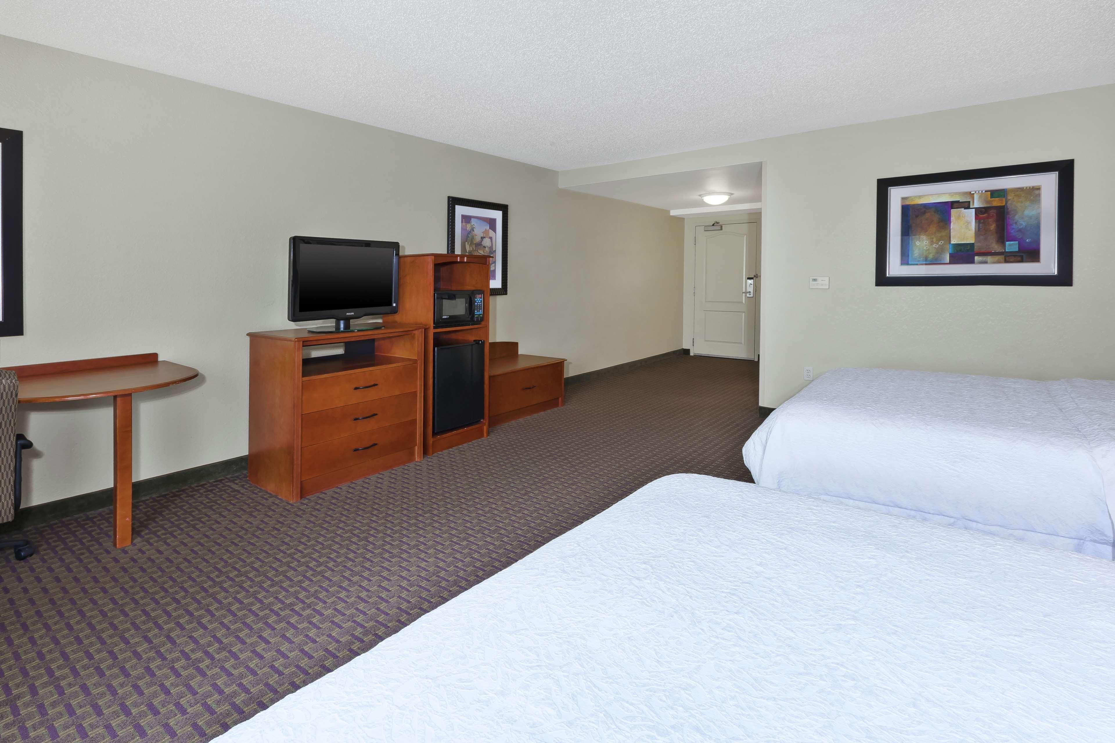 Hampton Inn & Suites Grand Rapids-Airport 28Th St Cascade Extérieur photo