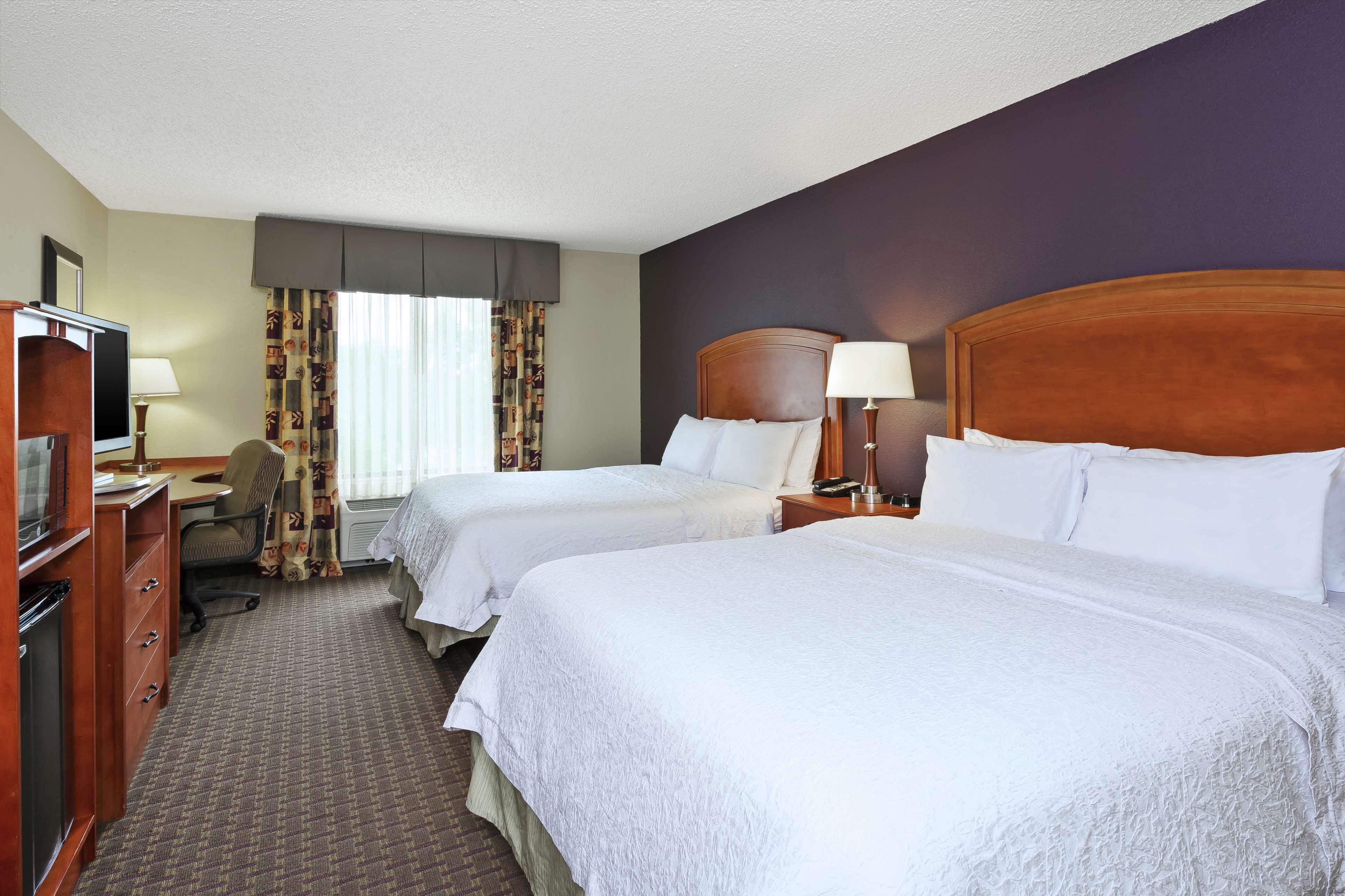 Hampton Inn & Suites Grand Rapids-Airport 28Th St Cascade Extérieur photo