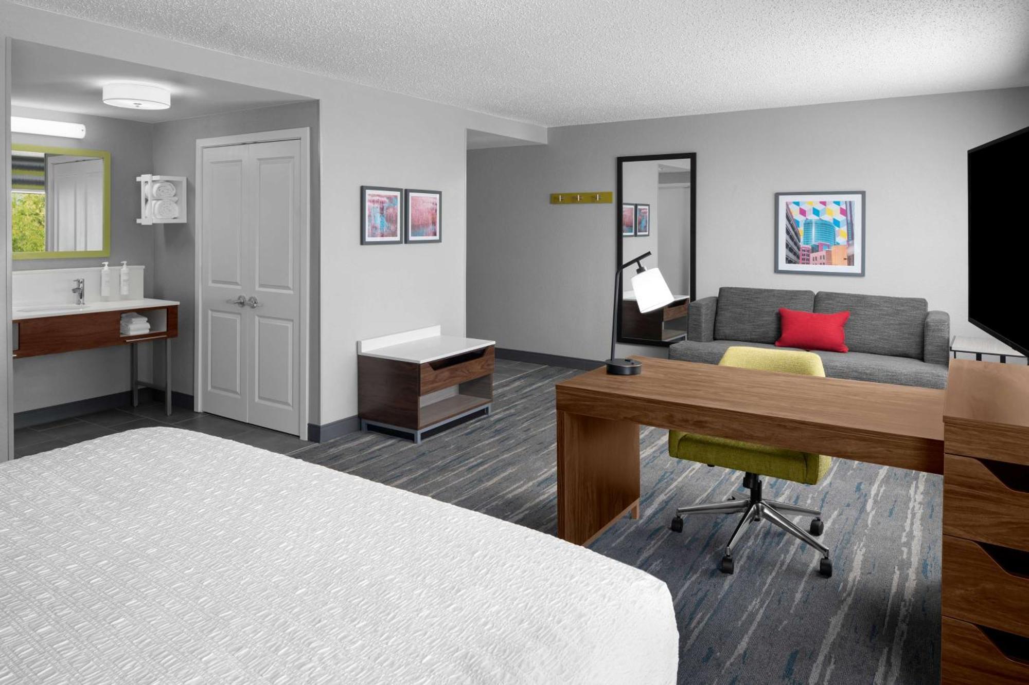 Hampton Inn & Suites Grand Rapids-Airport 28Th St Cascade Extérieur photo