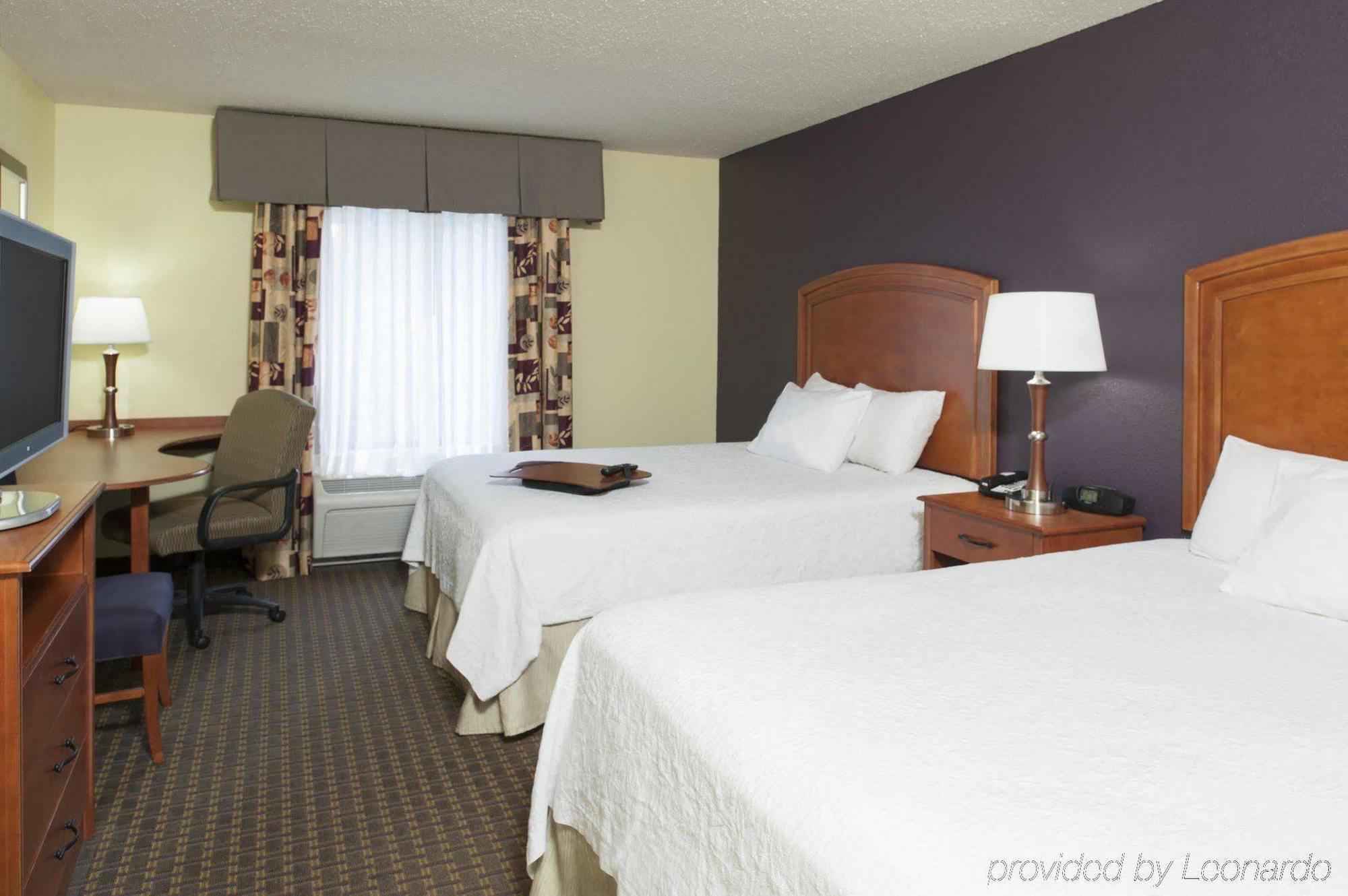 Hampton Inn & Suites Grand Rapids-Airport 28Th St Cascade Extérieur photo