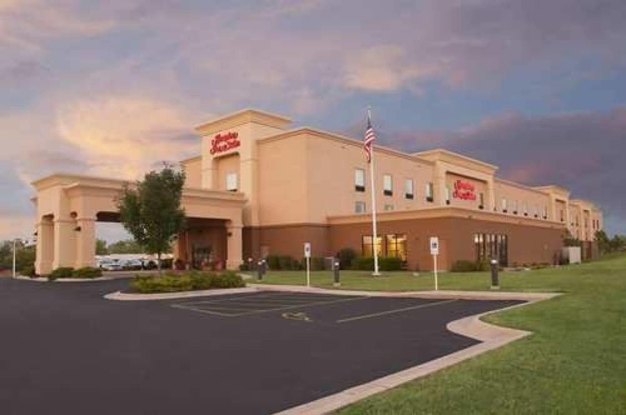 Hampton Inn & Suites Grand Rapids-Airport 28Th St Cascade Extérieur photo
